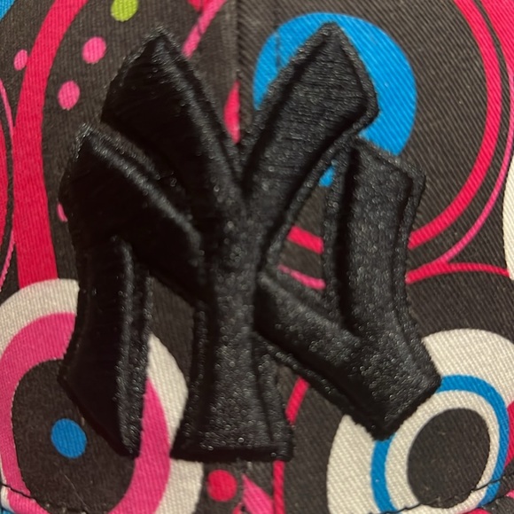 Cooperstown Collection MLB New York Yankees PHUNK Fitted Hat Twin Enterprise! - Picture 2 of 8